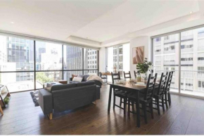 Bright City Views Melbourne Central Penthouse on Collins Melbourne
